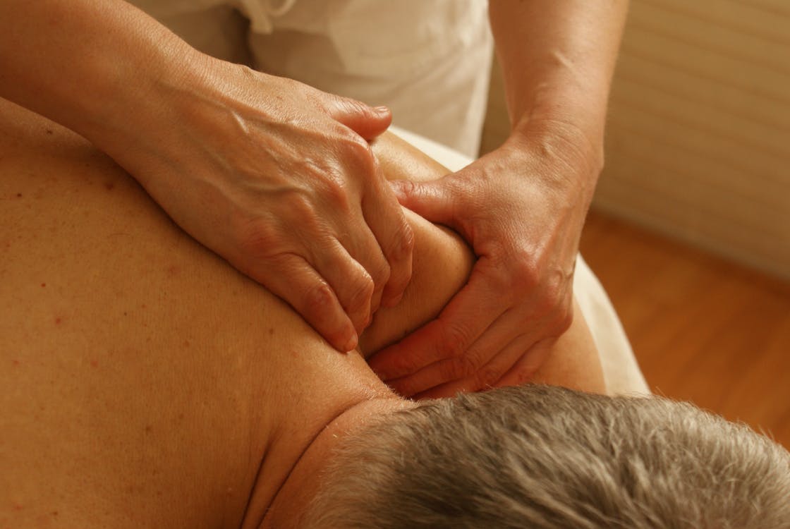 4 Health Benefits behind Deep Tissue Massage Therapy