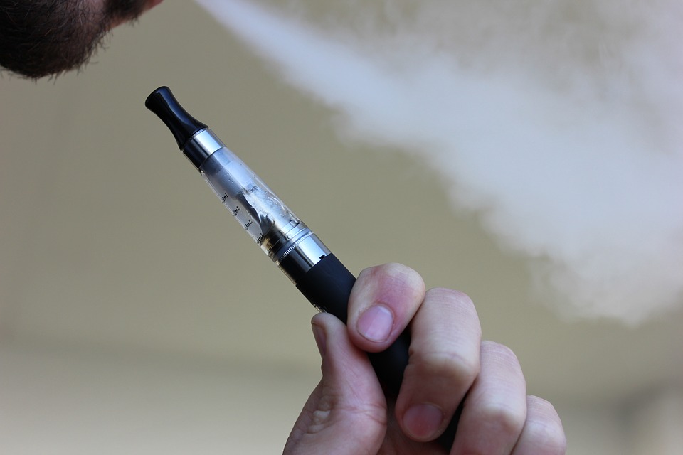 4 Things You Need to Know About Vaping as a Hobby