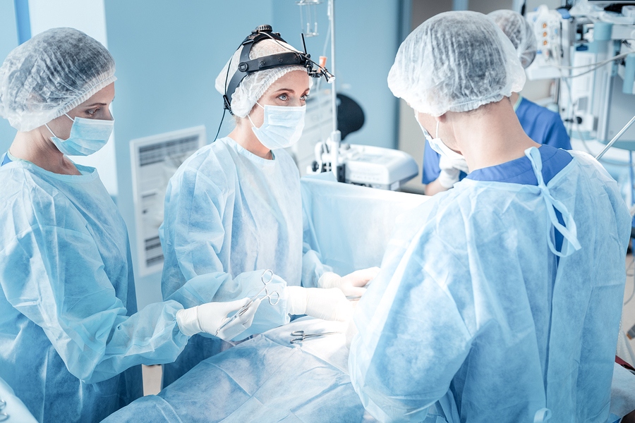 The Advantages of Working With a Surgical Associate