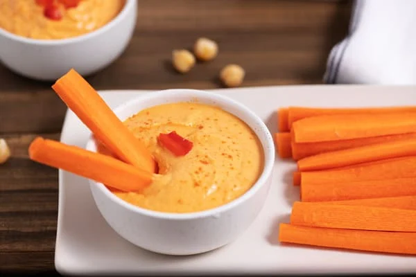 hummus and carrot